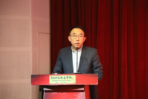 海洋生態(tài)保護推廣志愿者、校志愿服務(wù)先進個人代表李濤作典型經(jīng)驗分享交流